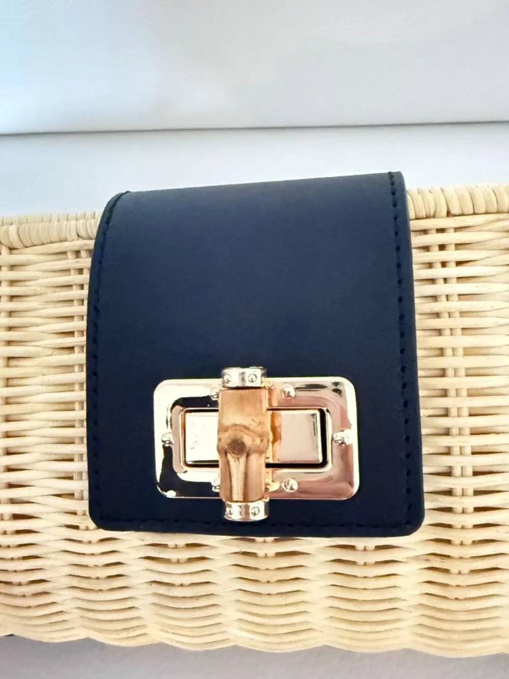 NWT TOMMY BAHAMA WOVEN WICKER SHOULDER BAG CLUTCH PURSE TAN BLACK - Picture 6 of 8